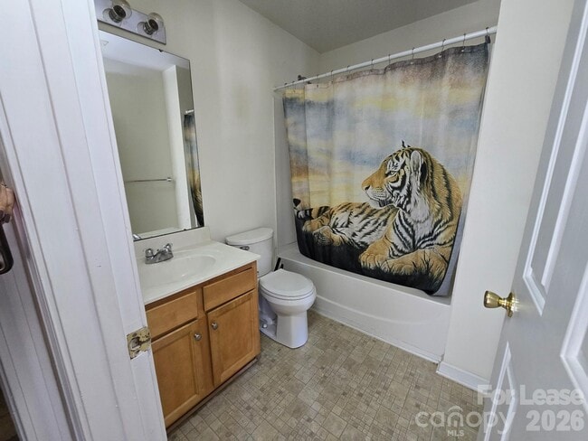 Photo - 639 Fawnborough Ct