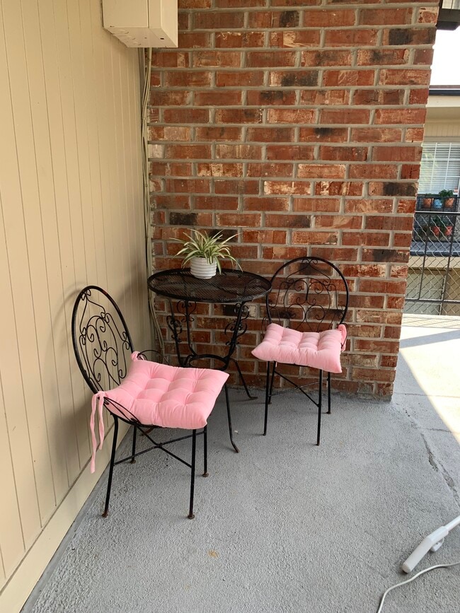 Photo - 2521 Metairie Lawn Dr Unit 12-305 NEW PRICE 1000.00