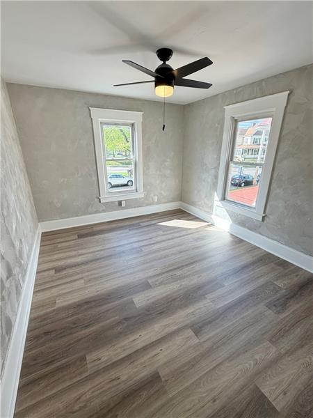 Photo - 422 Glen Ave