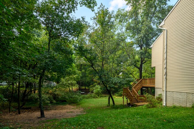 Photo - 404 Payne Way