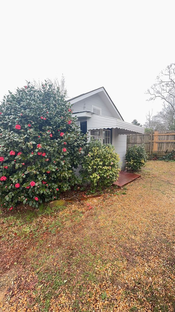 Photo - 1421 Roper Ave