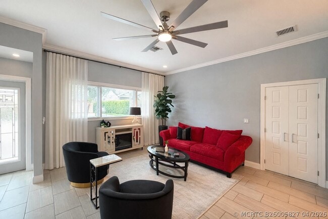 Building Photo - 1827 Len Dr