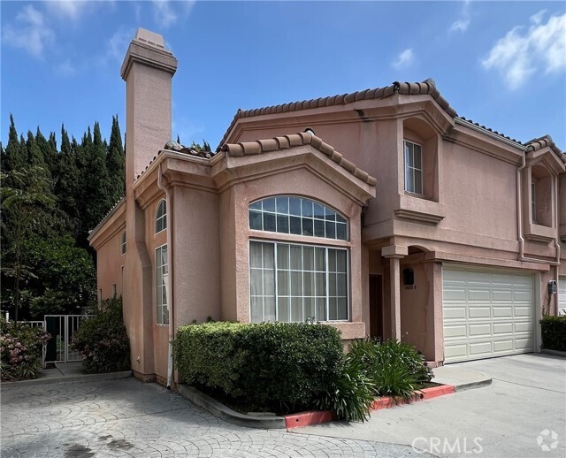 Building Photo - 10010 Reseda Blvd Rental