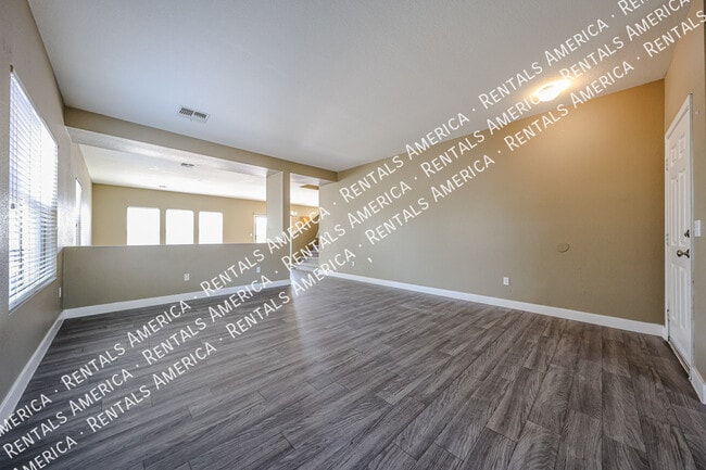Photo - 1356 E Clifton Ave