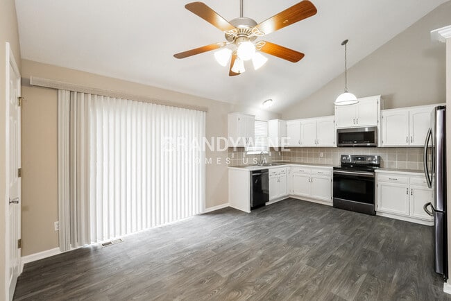 Photo - 16109 Kay Ave