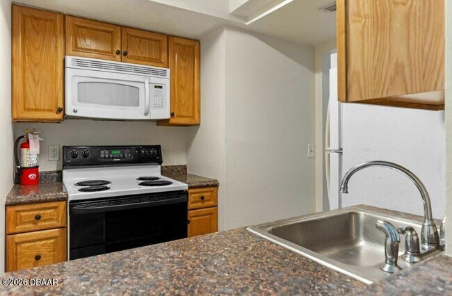 Photo - 118 Hardin Pl Unit C