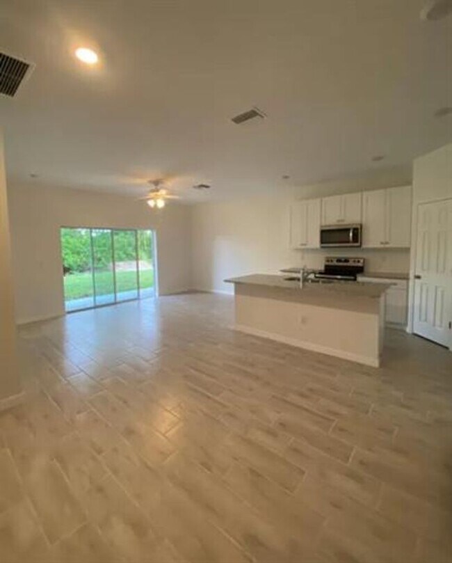 Photo - 1062 San Cristobal Ave