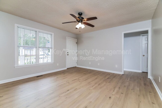 Photo - 1021 Amber Acres Ln