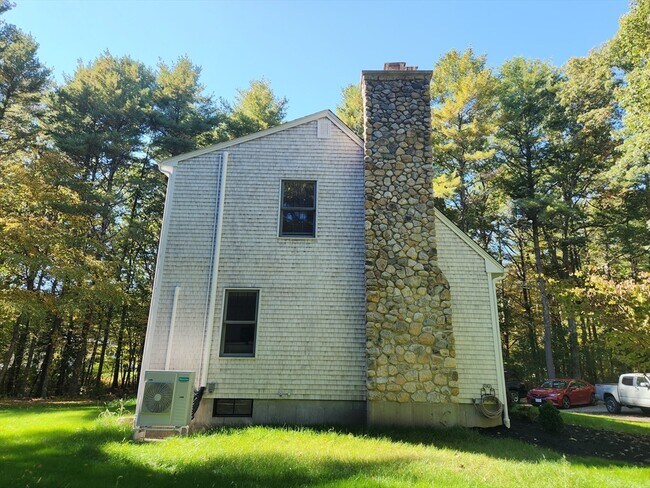 Photo - 163 Quanapoag Rd