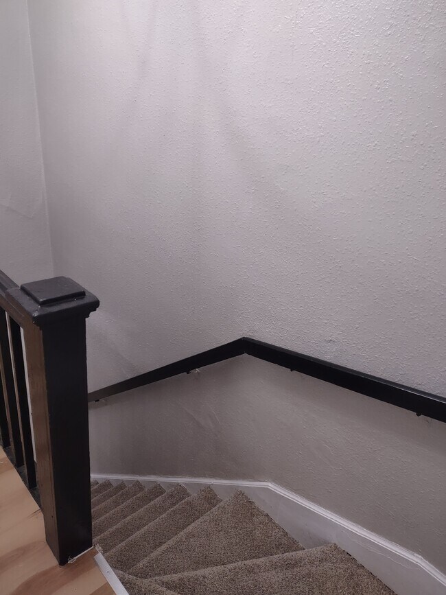 Photo - 3219 E 5th Ave