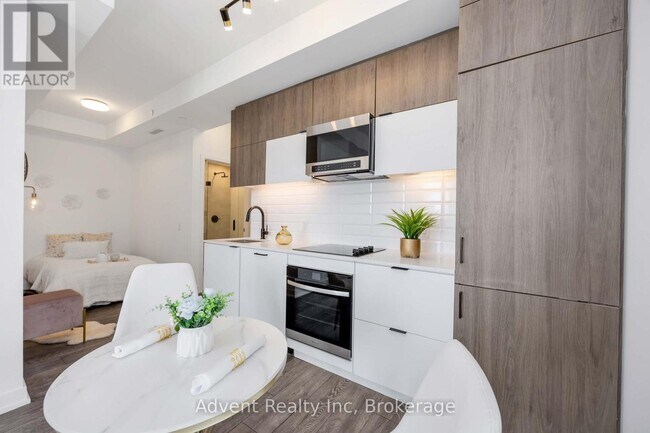 Photo - 8888 Yonge St Unit 412