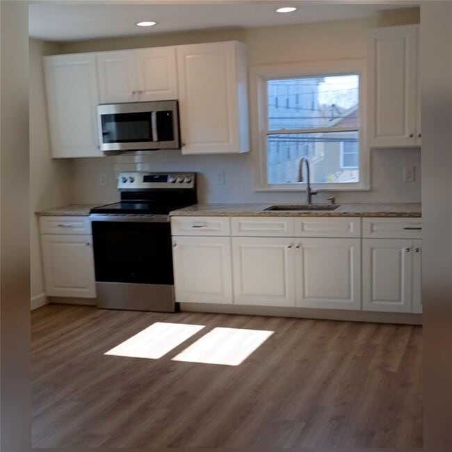 Photo - 21 N Main St Apartment Unit 2