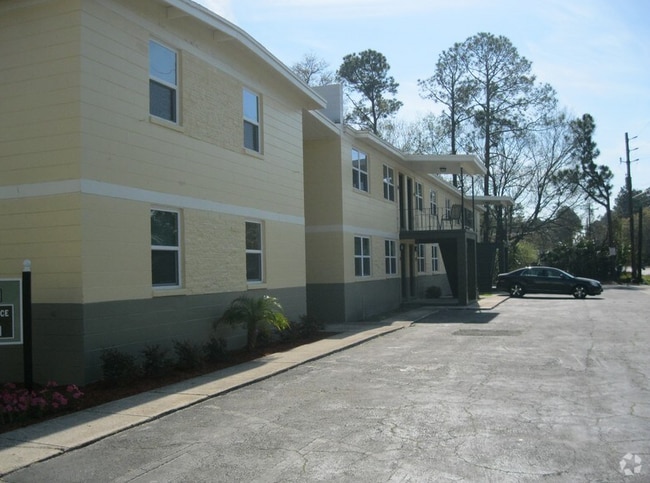 Building Photo - 3818 Almeda St Rental