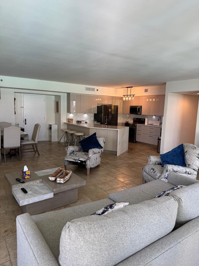 Building Photo - 1800 S Ocean Dr Unit 1210