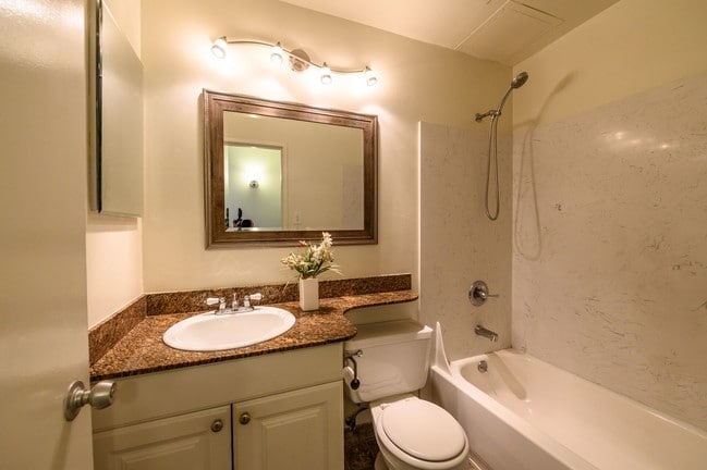 Regular 1BR