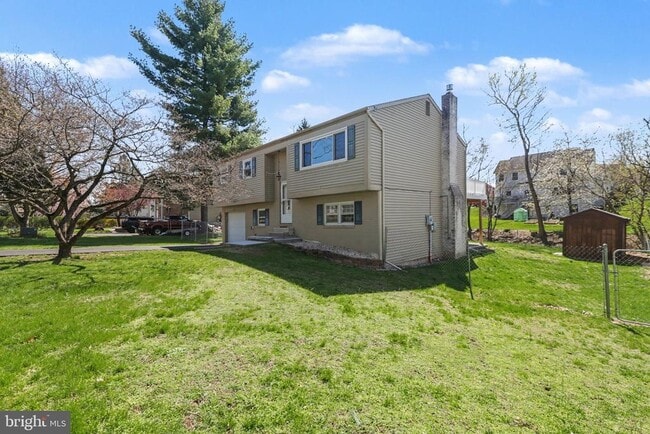 Photo - 3912 Brookridge Dr