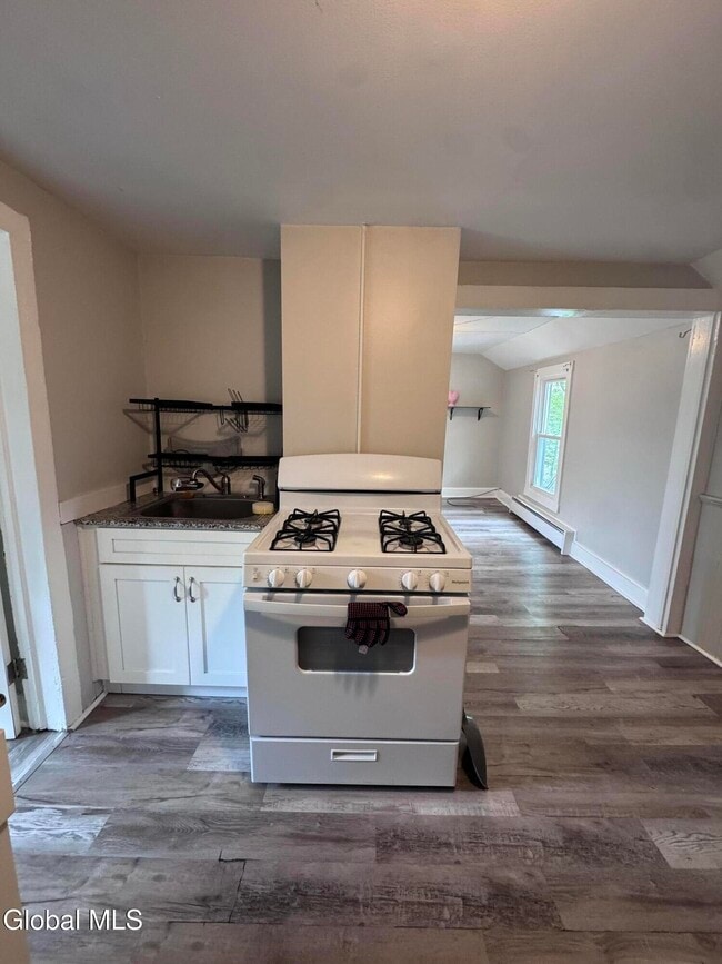 Photo - 10 Grace St Unit 2R