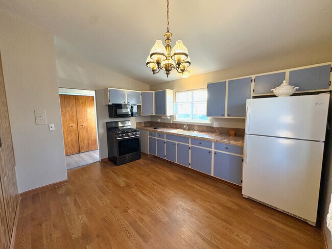 Photo - 37252 Belcrest Dr House