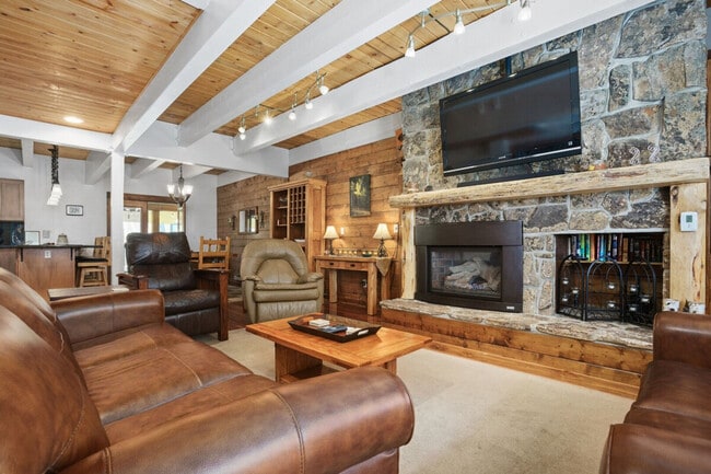 Building Photo - 2750 Crosstimbers Trail