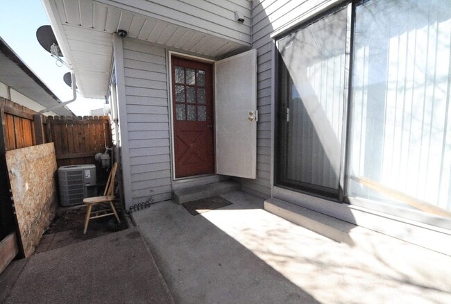 Photo - 1956 S Oswego Way
