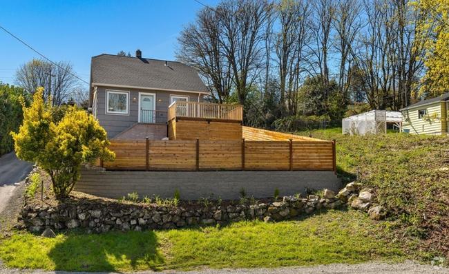 Building Photo - Charming 2-Bedroom in South Seattle Rental
