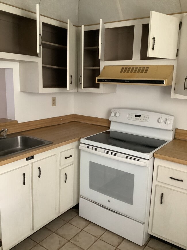 Photo - 1800 N Lauderdale Ave Unit 1410