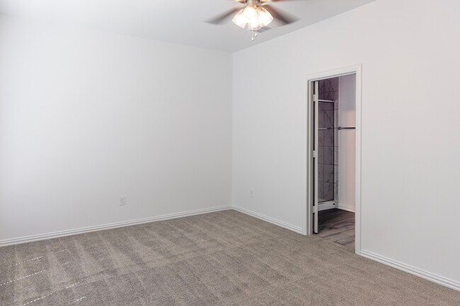 Photo - 2948 Aiden Ln