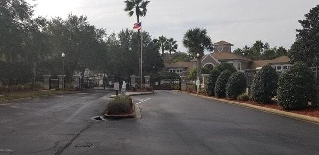 Photo - 10550 Baymeadows Rd