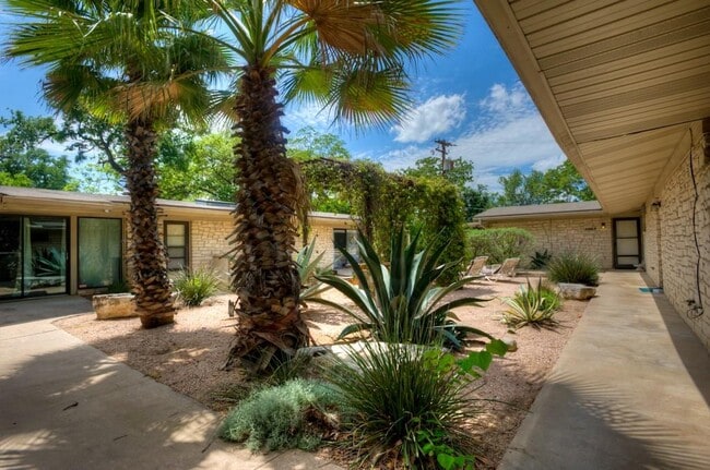 Photo - 2400 Jarratt Ave