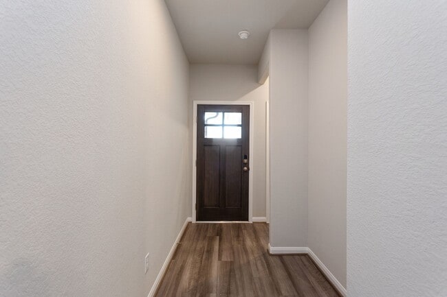 Photo - 6915 Lebec Dr