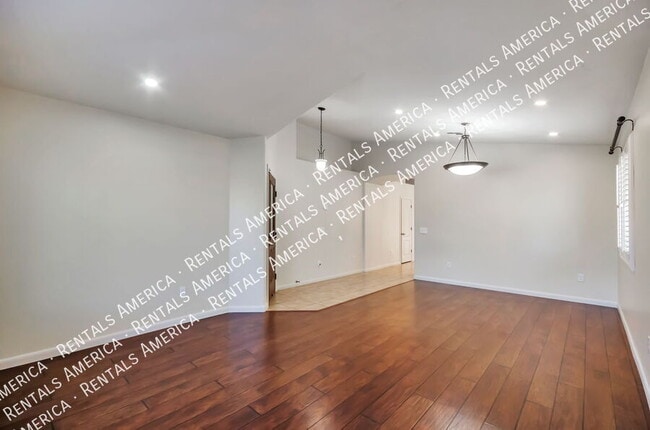 Photo - 219 W Calle Patio Lindo