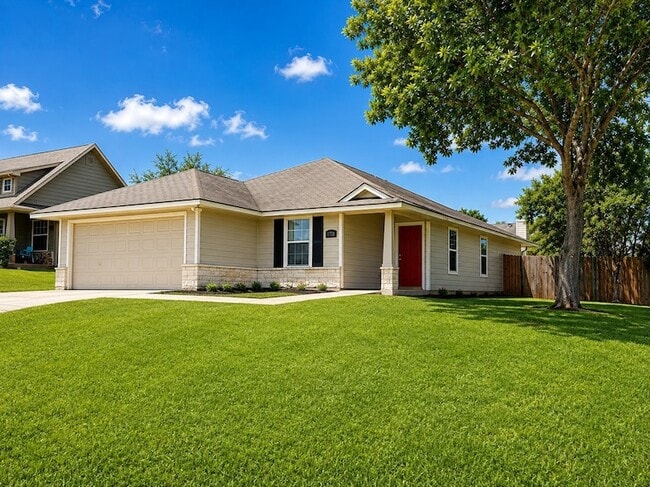 Building Photo - 1711 Dixon Ln