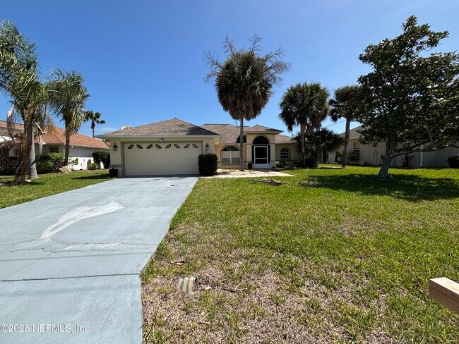 Photo - 20 Clarendon Ct N