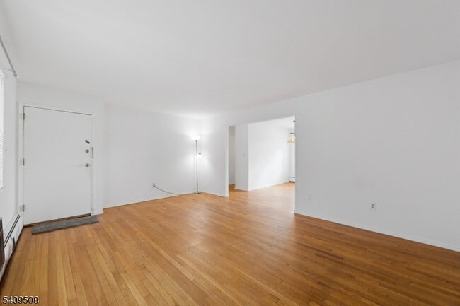 Photo - 43 Conforti Ave