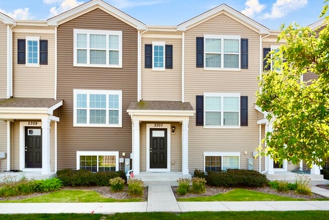 Photo - 2307 Upland Rd