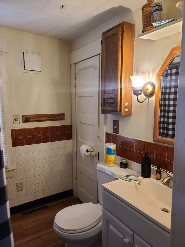 Photo - 810 N Coler Ave