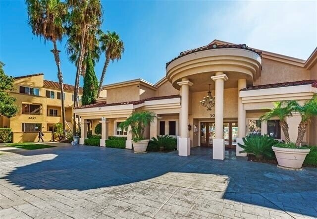 Photo - 3915 Nobel Dr Apartamentos Unidad 9