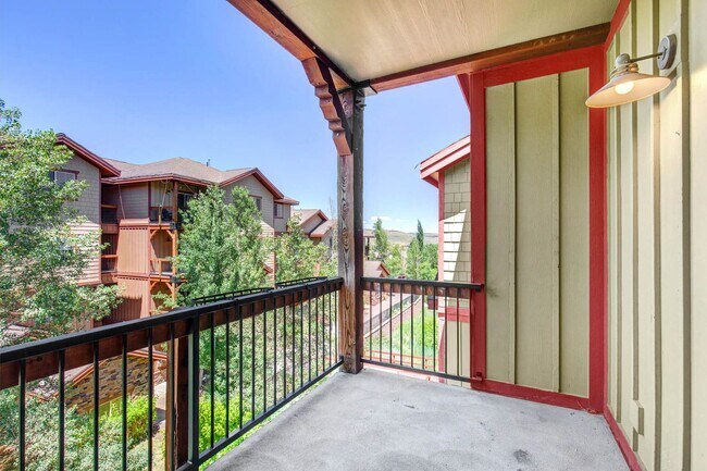 Unfurnished Condo Retreat with Modern Comf... - Unfurnished Condo Retreat with Modern Comf...