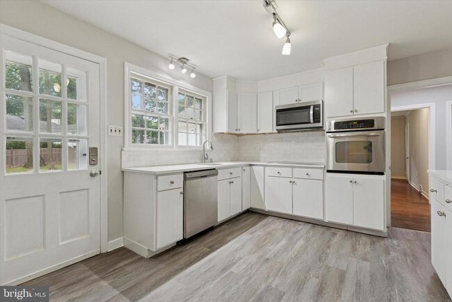 Photo - 310 Pine Tree Rd