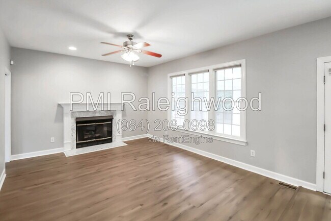 Photo - 301 Perry Creek Dr