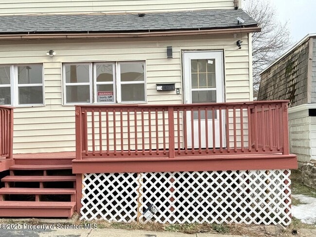 Photo - 210 Center Ave