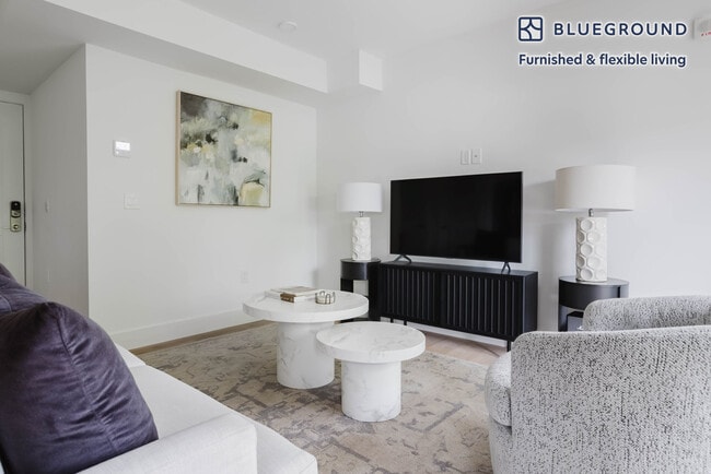 Photo - 716 L St SE Unit FL2-ID899