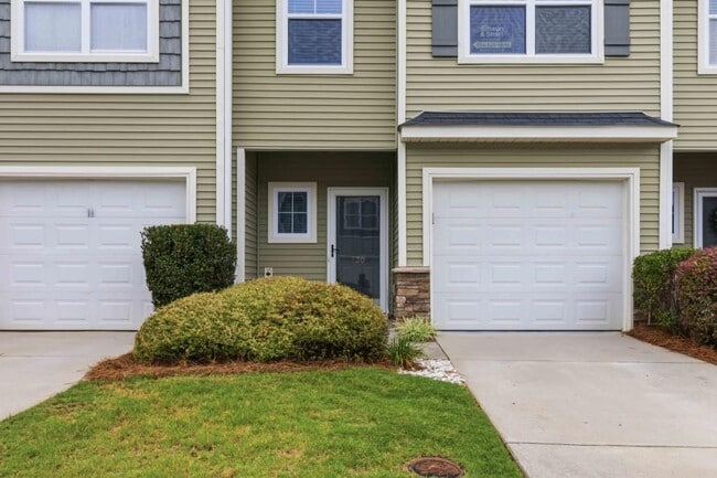 Photo - 730 Elmbrook Dr