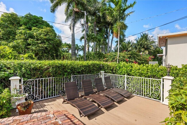 Photo - 1223 Jackson St