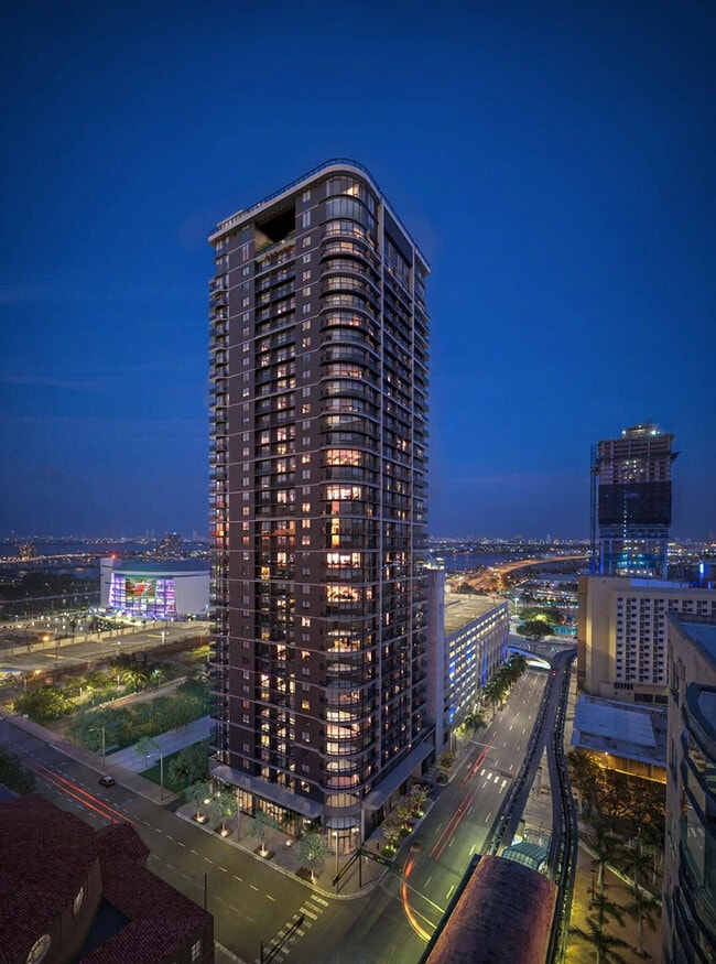 Photo - 121 NE 5th St Unit SI FL14-ID1437600P