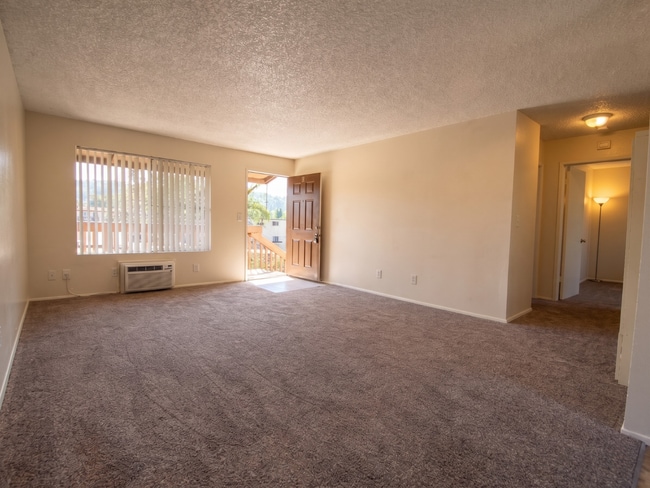 Photo - 1010 S Magnolia Ave Unidad 1