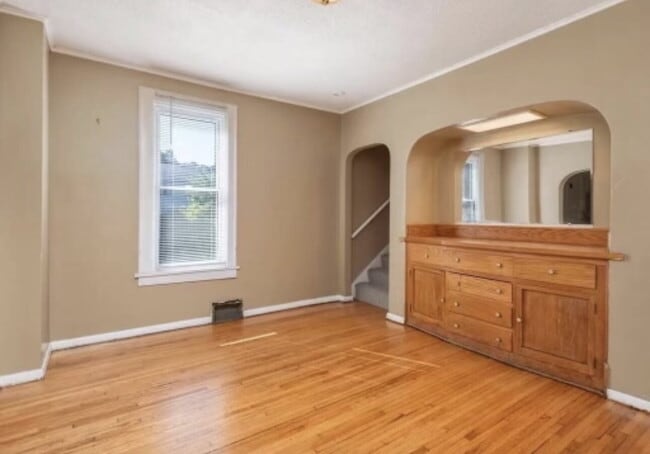 Photo - Charming 4-Bed Home with Gleaming Hardwood Floors & 2 Full Baths in Minneapolis!