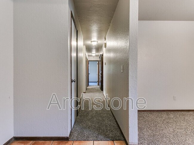 Photo - 5216 Coble St