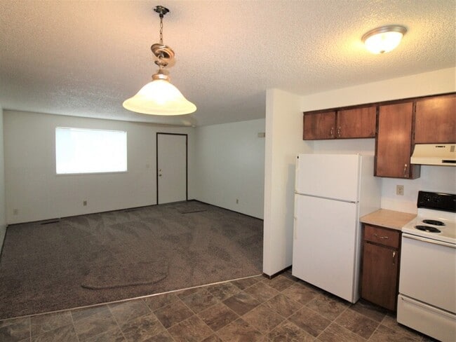 Building Photo - 31 N 46th Ave Unit #A