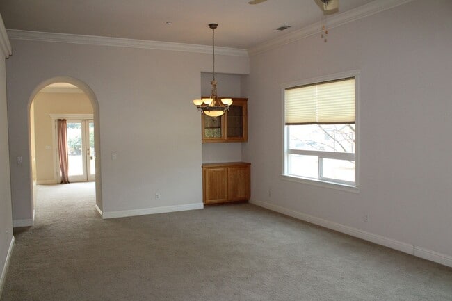 Photo - 4 BED/2 BATH IN THE SUNSET AVENUES SUBDIVISION